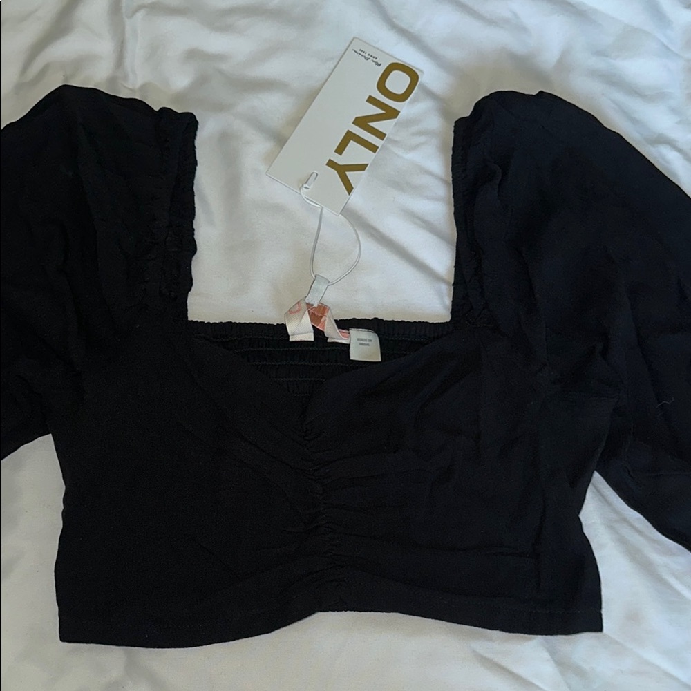 ONLY Black Puff Sleeve Crop Top